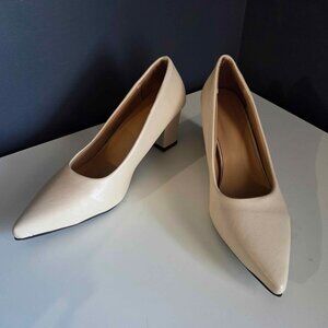 Seoul Minimalist Cream Pointed Toe Block Heels/Pumps EU 40/US 9